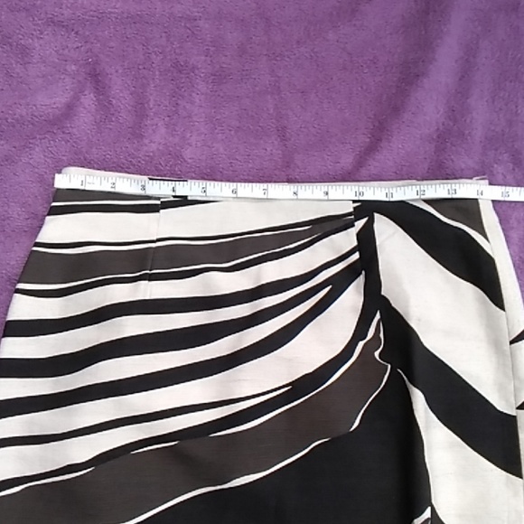 ⚡️Host Pick-Ikat Print Pencil Skirt - Picture 4 of 6